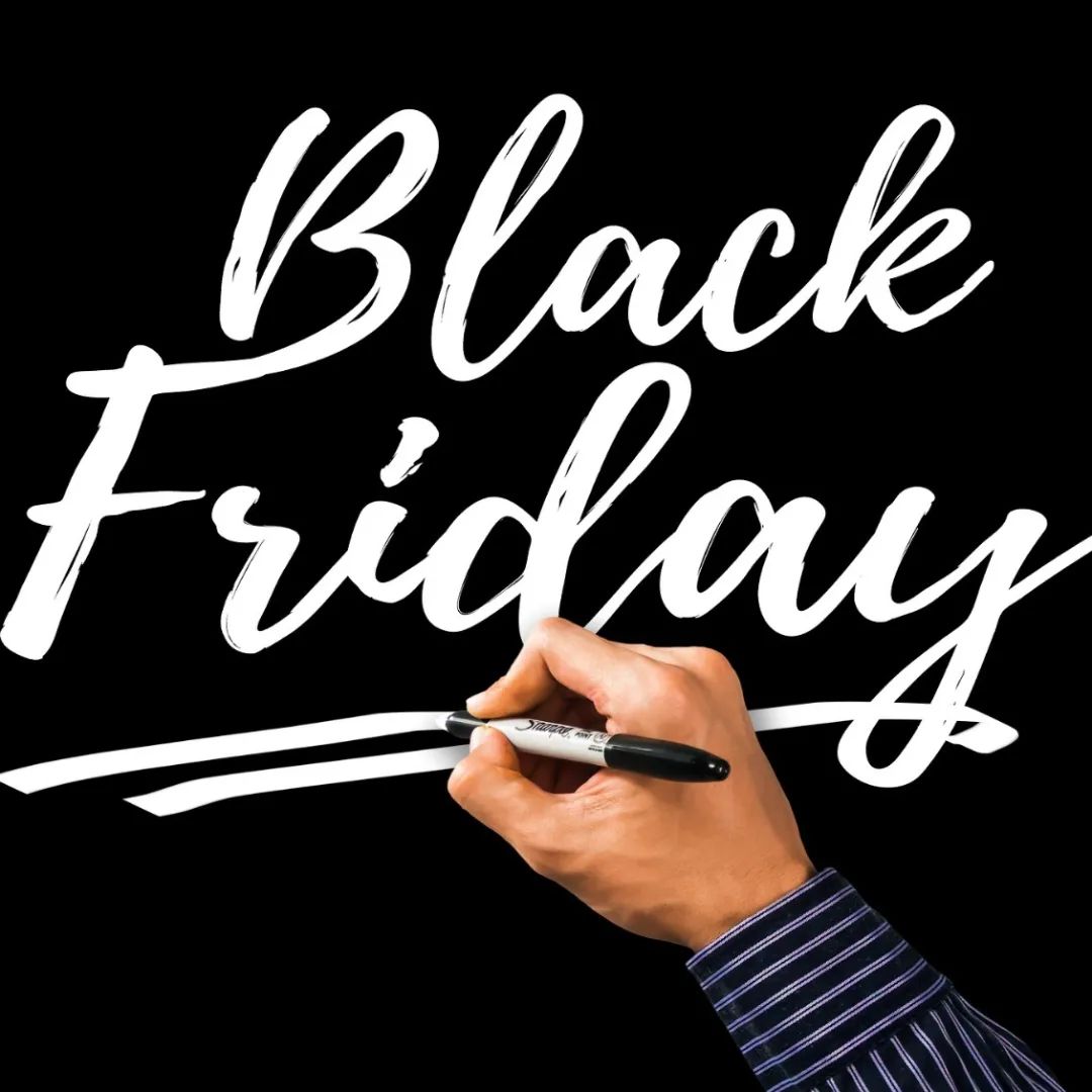 Estad atentas, ¡en breves iremos informando sobre las diferentes ofertas que iremos ofreciendo para el Black Friday! ¿Estáis preparadas? ❤️🔥